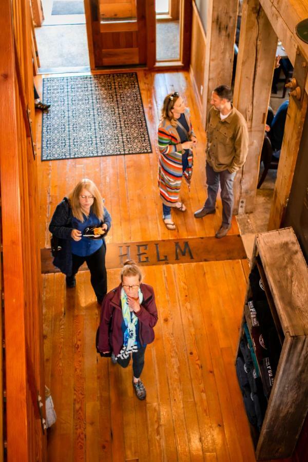 At The Helm Hotel Ilwaco Kültér fotó